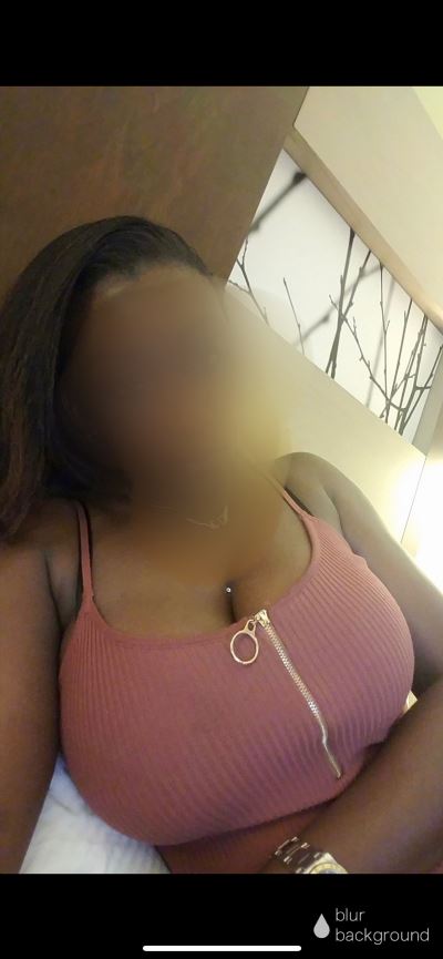 Pandora, 26 ans, La Salvetat-Saint-Gilles